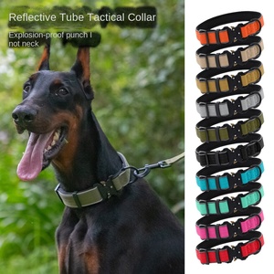 Venta al por mayor de collar de perro táctico de tubo reflectante perro mediano y grande Cofund <span class=keywords><strong>Maura</strong></span> Brador Collar de mascota luminoso especial - Product Image 1