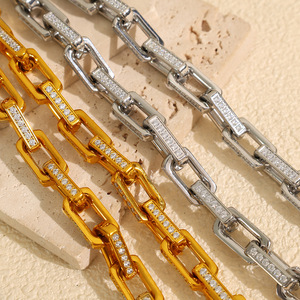 สร้อยข้อมือโซ่หนาฝังเพทายสไตล์ยุโรปชุบทองเหล็กไทเทเนียมสำหรับผู้หญิงแฟชั่นเครื่องประดับของขวัญการออกแบบทางเรขาคณิต - Product Image 3