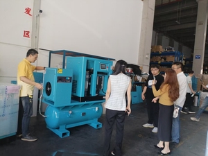 Портативный промышленный роторный винтовой воздушный компрессор мощностью 20 л.с./15 кВт, 10 бар 2,0 м3/мин/70,6 куб. М - Product Image 4