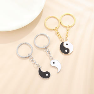 2 uds Tai Chi <span class=keywords><strong>Yin</strong></span> <span class=keywords><strong>Yang</strong></span> ocho trigramas colgante collares conjunto para pareja Color plata cadena a juego amante gargantilla <span class=keywords><strong>Collar</strong></span> regalo - Product Image 4