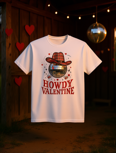 T-Shirt Howdy Valentine con Stampa Grafica Western, Cappello da Cowboy a Quadri e Palla da Discoteca, Unisex, Manica Corta, Collo Tondo, 100% Cotone, Primavera - Product Image 2