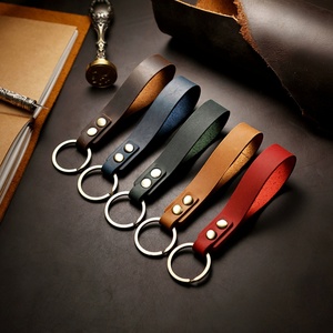 พวงกุญแจหนังขายส่ง อุปกรณ์เสริมพวงกุญแจ สายคล้องโลหะหรูหรา พวงกุญแจหนังพร้อมโลโก้แบรนด์ตามสั่ง - Product Image 2