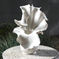 Vase en céramique fait main, décoration de luxe unique pour le bureau