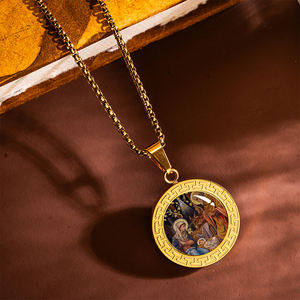 GIVELUCK 여성의 종교 가톨릭 성탄 예수 매력 펜던트 그리스 키 패턴 304 스테인레스 스틸 18K 골드 도금 - Product Image 1