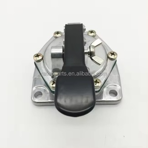ปั๊มไพร์มมิ่ง PC400-7 รุ่น 6251-71-8210 ปั๊มมือเติมน้ำมัน รุ่น 6261-71-8240 - Product Image 5