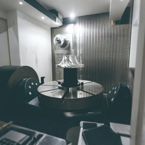 Centro di Lavorazione CNC a 5 Assi YH6363IV per la Lavorazione di Componenti Auto Complessi, Centro di Lavorazione CNC con Mandrino Siemens, Fresatrice CNC - Product Image 5