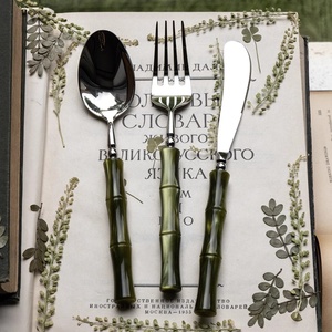 Designer italiano 304 <span class=keywords><strong>Set</strong></span> di posate in acciaio inossidabile retrò con manico in acrilico perlato giada di lusso accessibile per Western - Product Image 2