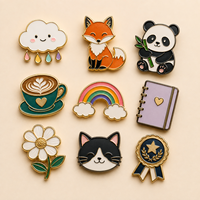 Broches en émail en forme de nuages et d'animaux mignons, badges personnalisés avec logo, épingles de revers en métal Kawaii pour sacs à dos, vestes, sacs, accessoires cadeaux, vente en gros