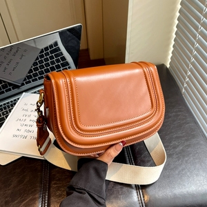 La nuova borsa quadrata piccola transfrontaliera è alla moda, semplice e raffinata. IT una versatile borsa a tracolla di alta gamma per il pendolarismo - Product Image 2