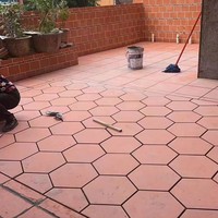 Carreaux de sol en céramique minérale mate anti-humidité 600x600mm, antidérapants, design classique chinois, rouge et gris, pour villas, hôtels et écoles