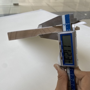 Plinthe en bois apprêté blanc - Product Image 3