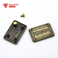 Logo personnalisé Rivet Back Metal Label-Plaque de métal carrée de haute qualité avec fixation de rivets pour sacs sac à main chaussures en cuir vêtements