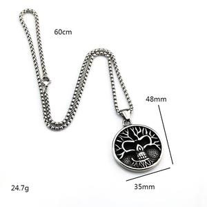 Colgante nórdico vintage de acero inoxidable con diseño de árbol de la vida, estilo vikingo punk, colgante temático para ropa, regalo a juego - Product Image 5