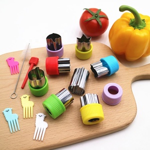 Set Taglia e Sigilla Sandwich per Bambini a <span class=keywords><strong>Prezzo</strong></span> Speciale Pasquale - Stampi per Biscotti e Taglia Sandwich per le Festività - Product Image 5