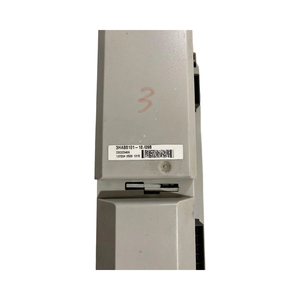 L'unité de commande du robot industriel 3HAB8101-18 est compatible avec le coffret de commande du système AC570 - Product Image 2