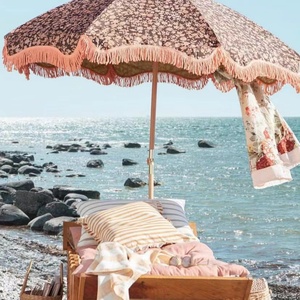 Parasol de plage extérieur moderne de luxe portable avec pompons, logo personnalisé, design gratuit, 8 pieds, en pongee 190T, manuel, droit, pour voyage - Product Image 1