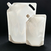 Sachet liquide mini en plastique biodégradable et recyclable de 500 ml avec bec verseur pour liquide vaisselle, shampoing, vodka, champagne