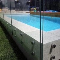 Bordure de balustrade en verre LED avec design à supports en verre trempé
