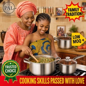 Ensemble de casseroles PAL Classic en acier inoxydable 3 pièces, revêtement antiadhésif en céramique, couvercles en verre, compatible gaz et induction, durable, facile à nettoyer - Product Image 4