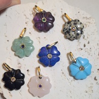 Pendentif en pierre naturelle sculptée avec fleur incrustée de zirconium, en tungstène plaqué or véritable, style pastoral, avec fermoir, pour le commerce international