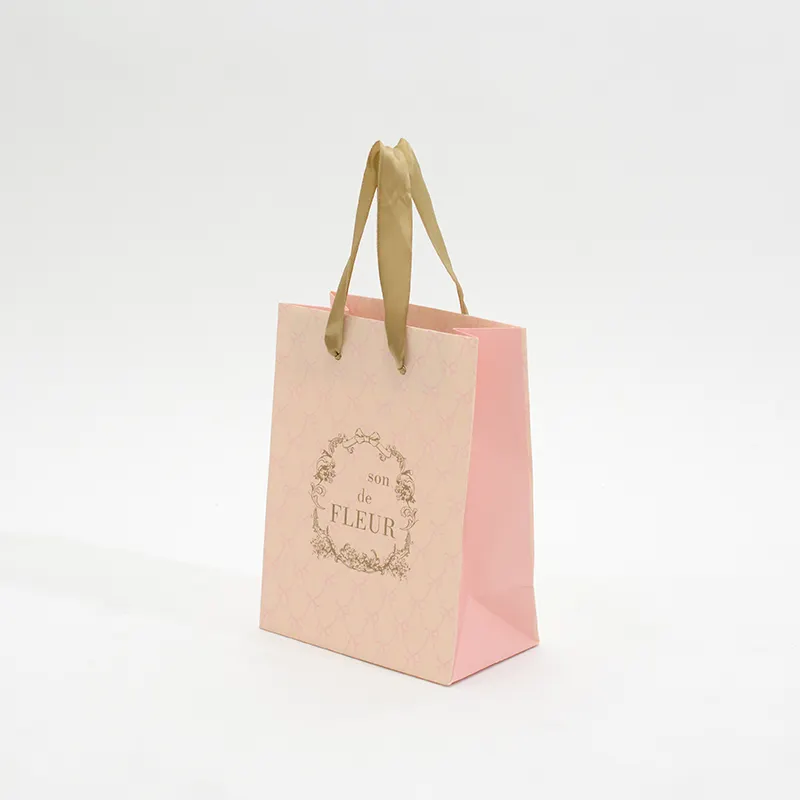 Популярные Оптовые небольшие квадратные бумажные пакеты с ручками для упаковки подарков и ювелирных изделий