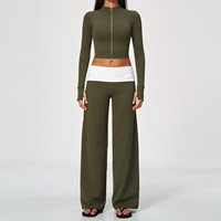 Ensemble 2 pièces OEM ODM de haute qualité pour femme : veste de sport ajustée et pantalon évasé pour l'automne et l'hiver, idéal pour la course et le fitness