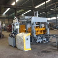 Machine de moulage hydraulique QT8-15 pour blocs de béton, pavés et bordures