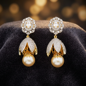 Impresionantes y Exclusivos Pendientes Clásicos Americanos Tradicionales de Latón con Circonita Jhumki 54836 para Mujer - Joyería para Fiestas y Regalos - Product Image 2