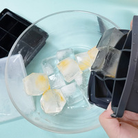 Nouvelle arrivée 9 trous bac à glaçons créatif en silicone de qualité alimentaire avec couvercle écologique pour la vente en gros