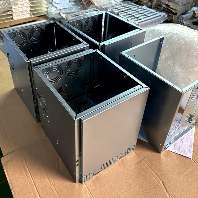 Precision Fabrication SPCC Metal Chassis Box Custom Industrial PC Case Electronic Equipment Shell With Ventilation Fans