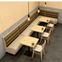 Canapé de café commercial haut de gamme, table et chaises en bois sur mesure pour restaurant