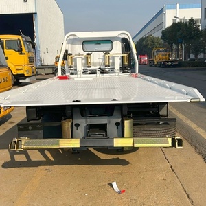Bon prix pour un camion de dépannage à <span class=keywords><strong>plateau</strong></span> ISUZUU 4*2, capacité 3T, 4T, 5T, pour le sauvetage routier et les dépannages d'urgence. - Product Image 6