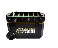 Glacière en plastique HS 60L grande capacité avec jeu de baby-foot intégré, seau à glace et grandes roues pour pique-nique et conservation des aliments