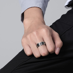 BINSHUO anneau de rotation de décompression bijoux en acier inoxydable goutte noire huile noeud celtique Anti anxiété rotatif Couples anneau pour hommes - Product Image 3