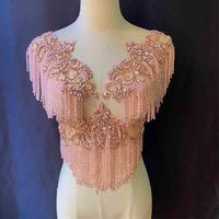 Jupe de danse de luxe faite à la main avec franges 3D, décorations en cristaux de verre perlés, strass lumineux et garniture en dentelle à coudre sur les vêtements
