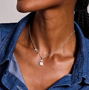 Collana con Ciondolo a Forma di Uccellino Tufted in Acciaio Inossidabile Placcato Oro e Argento, Stile Oceanico Trendy ed Elegante per Donna, Idea Regalo - Product Image 2