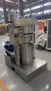 Presse à huile hydraulique entièrement automatique 360° pour arachides, graines de tournesol, beurre de cacao et carthame, usage domestique - Product Image 4