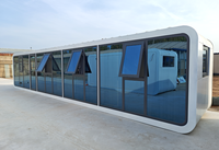 20FT Apple Cabin Container House Escaliers Balcon Chalet de vacances pour plage en bord de mer pour chambre commerciale/salon