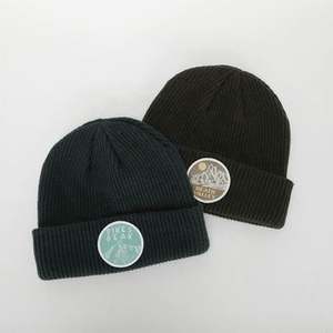 Gorro de Invierno para Mujer, Estilo Moderno, con Etiqueta de Cuero, Gorro de Punto con Pompón de Piel, Gorro de Esquí de Acrílico - Product Image 3