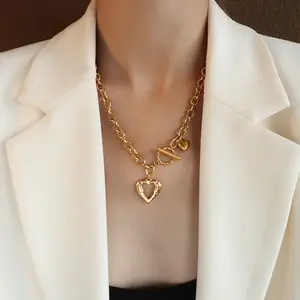 AIZL Necklace Style INS Wind Heart OT Buckle Love Necklace Women's Clavicle Chain Titanium Steel 18k Gold Jewelry Accessories
