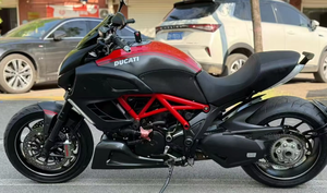 Motocicleta Ducati Diavel de Lujo, Estilo Muscle Street Bike, 6 Velocidades, ABS, para Adultos, Motor Potente de 1000-1500cc, Gran Venta - Product Image 2