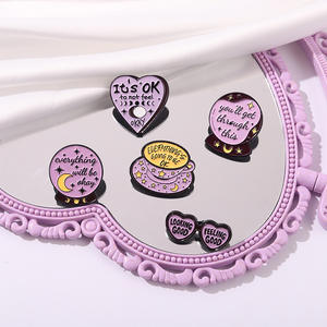 Todo estará bien Letra de metal Palabra Esmalte Pins Gafas de sol Café Taza de té Broches de bola de cristal Pin de solapa - Product Image 2