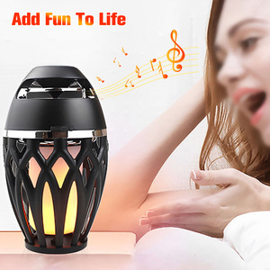 TWS A1 Led ngọn lửa di động loa không dây HD âm thanh không thấm nước <span class=keywords><strong>mini</strong></span> bass loa thông minh cho nhà hát ngoài trời sử dụng món quà hoàn hảo - Product Image 1