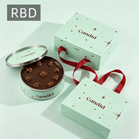 Ensemble d'emballage cadeau personnalisé avec impression de marque, ruban rouge, sac en papier, boîte cadeau, boîte en métal ronde, chocolat, dessert, bonbons, gâteau, logo personnalisé