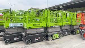 Plataforma Elevadora de Tijera Zoomlion de 12 m, Solución de Elevación de Personal ZS1012HD, Plataforma de Trabajo Aérea Autopropulsada de 10 m - Product Image 4