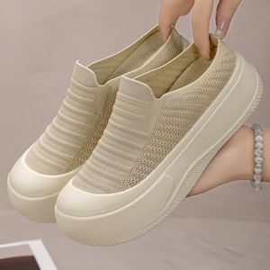 Tongs d'été pour femmes Design New Breathable Mesh Flat Light Fashion Versatile Convient aux personnes paresseuses - Product Image 1