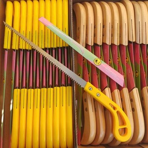 เลื่อยมือขนาดเล็กพร้อมด้ามไม้ ความยาวใบเลื่อย 220 มม. ใบเลื่อยแบบคงที่สำหรับงานไม้และงานสวน - Product Image 4