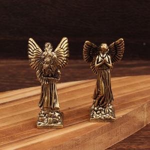 Figurine d'ange en laiton, petite décoration de table pour la maison, cadeau de pendaison de crémaillère - Product Image 2