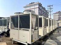 Unité de traitement d'air verticale à débit d'air de 4000 m³/h avec onduleur de type Dx R410A pour la culture de champignons et le refroidissement de salles blanches