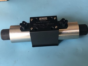 Válvula Solenoide Direccional Hidráulica SD3W001CNJW NG10 D05 350bar 150L/min 24VDC Spool 001 para Maquinaria Industrial - Product Image 6
